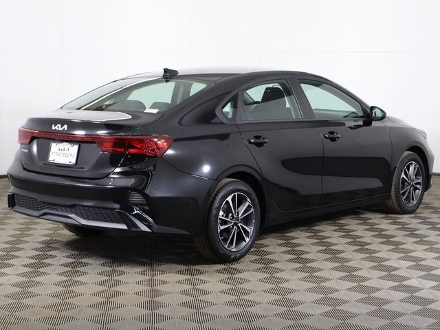 2024 Kia Forte LXS IVT - 22994180 - 7