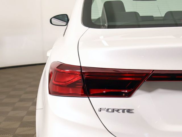 2024 Kia Forte LXS IVT - 22995551 - 12