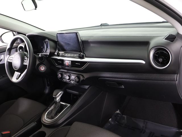 2024 Kia Forte LXS IVT - 22995551 - 24