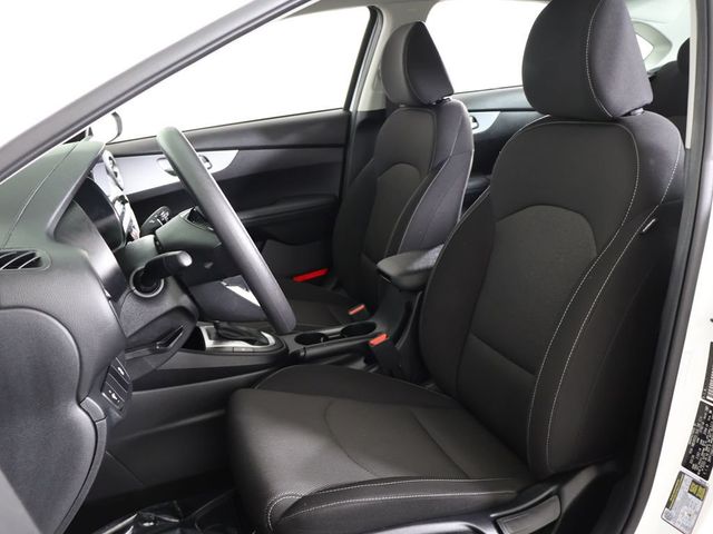 2024 Kia Forte LXS IVT - 22995551 - 25