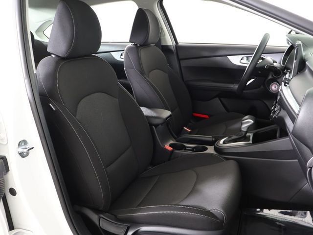 2024 Kia Forte LXS IVT - 22995551 - 26