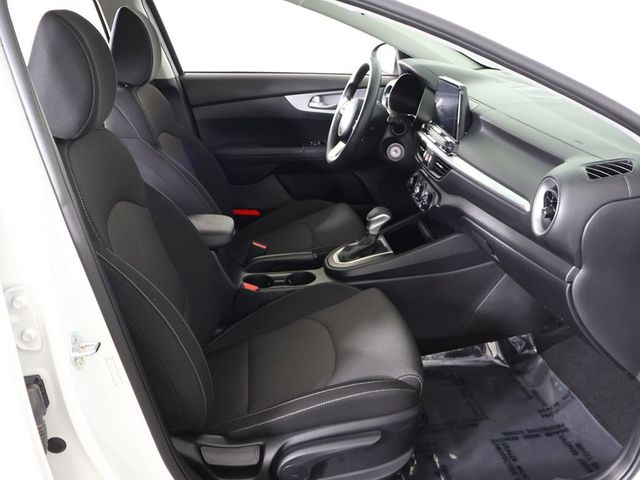 2024 Kia Forte LXS IVT - 22995551 - 28