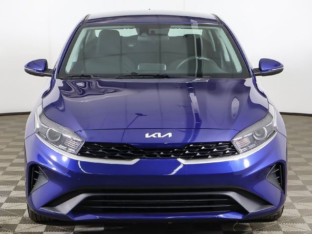 2024 Kia Forte LXS IVT - 22998789 - 9