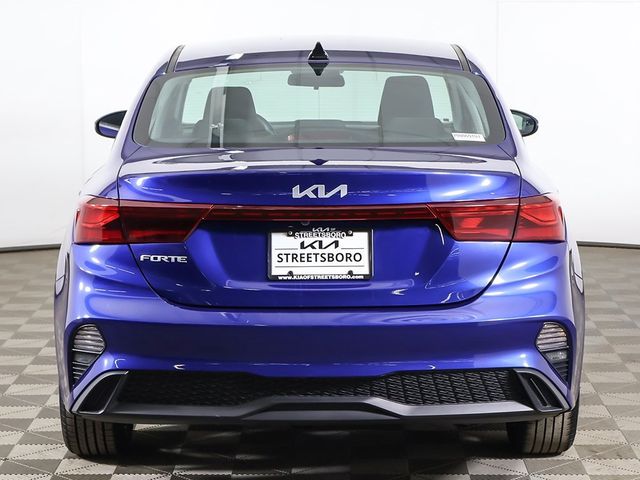 2024 Kia Forte LXS IVT - 22998789 - 10