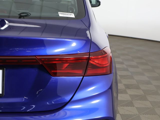 2024 Kia Forte LXS IVT - 22998789 - 14