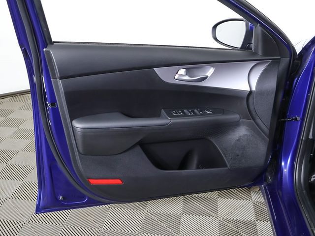 2024 Kia Forte LXS IVT - 22998789 - 20