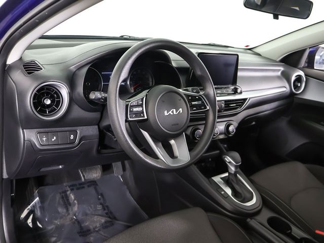 2024 Kia Forte LXS IVT - 22998789 - 24
