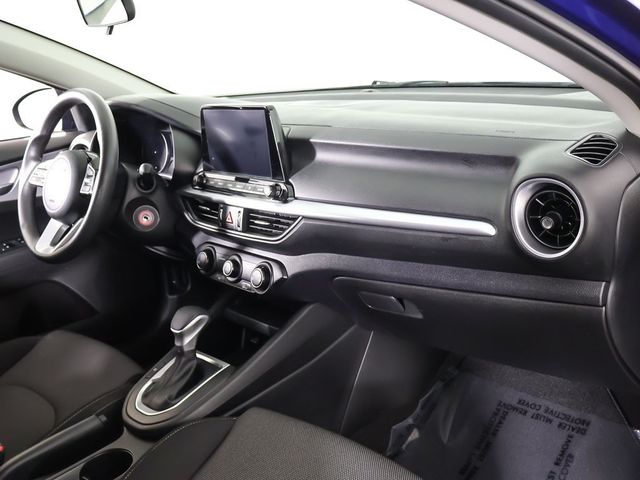 2024 Kia Forte LXS IVT - 22998789 - 25