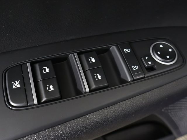 2024 Kia Forte LXS IVT - 22998789 - 34