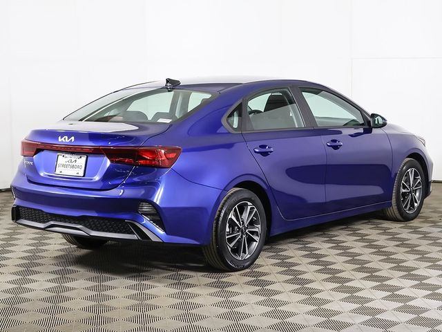 2024 Kia Forte LXS IVT - 22998789 - 8