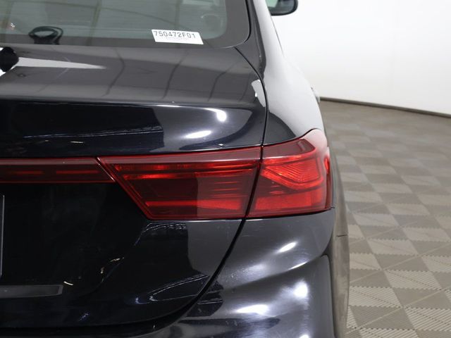 2024 Kia Forte LXS IVT - 23005904 - 13