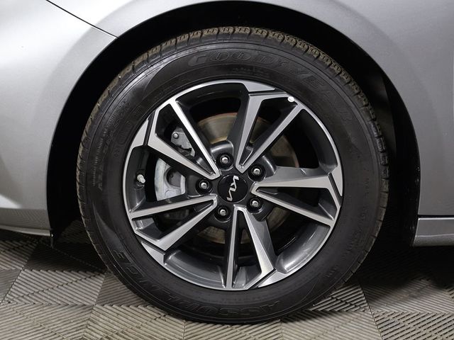 2024 Kia Forte LXS IVT - 23024011 - 19