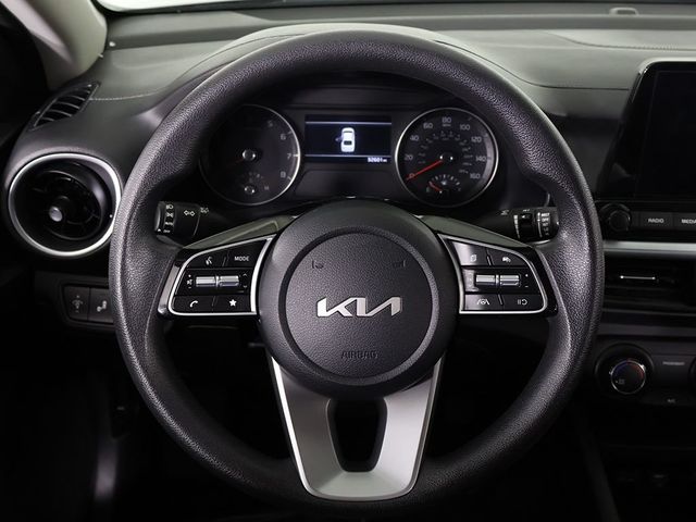 2024 Kia Forte LXS IVT - 23024011 - 35