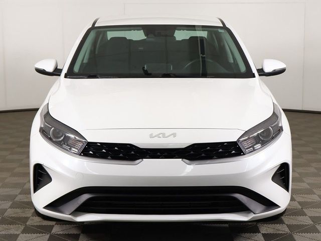 2024 Kia Forte LXS IVT - 23028665 - 9