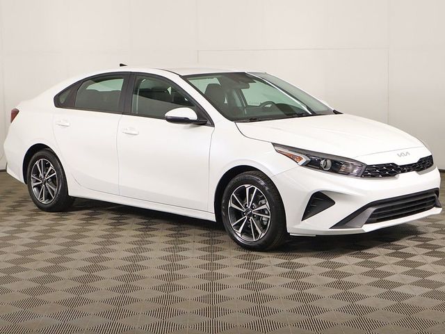 2024 Kia Forte LXS IVT - 23028665 - 1