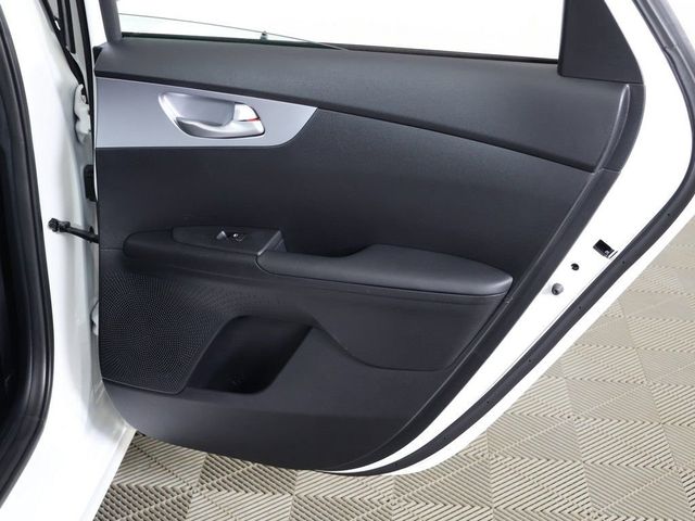 2024 Kia Forte LXS IVT - 23028665 - 23