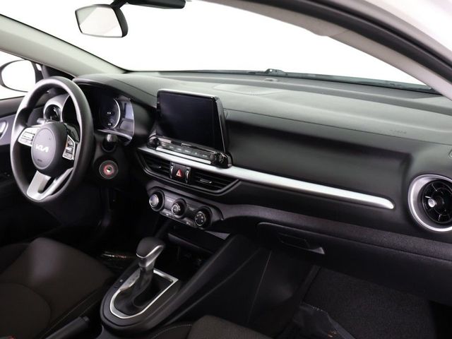 2024 Kia Forte LXS IVT - 23028665 - 25