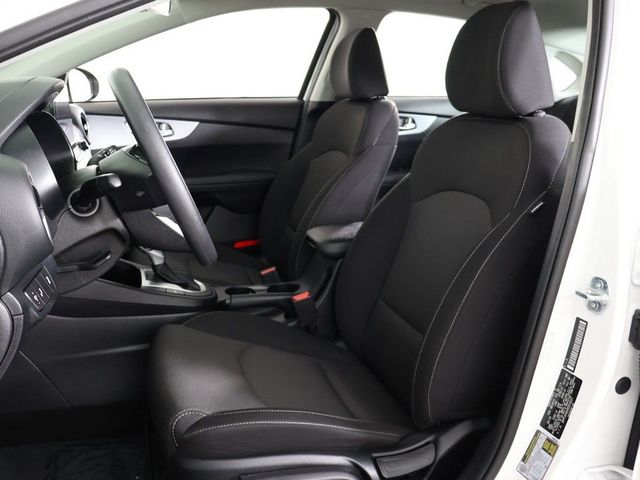2024 Kia Forte LXS IVT - 23028665 - 28