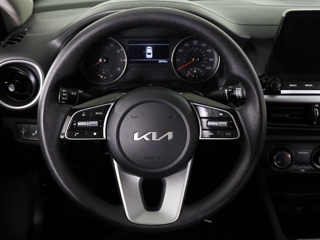 2024 Kia Forte LXS IVT - 23028665 - 35