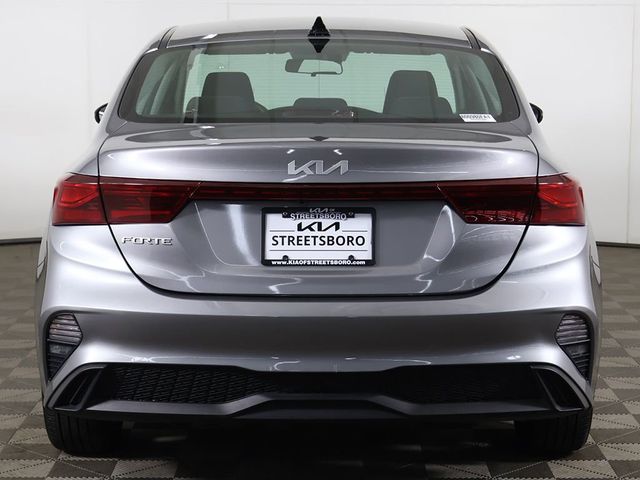 2024 Kia Forte LXS IVT - 23035728 - 10