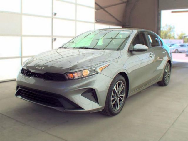 2024 Kia Forte LXS IVT - 23035728 - 1