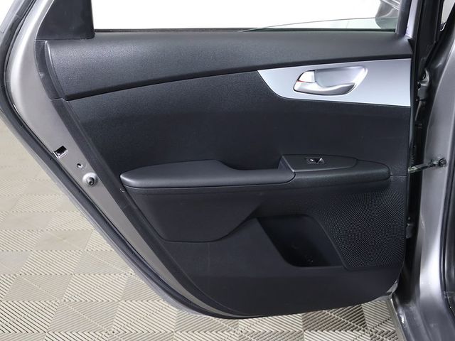 2024 Kia Forte LXS IVT - 23035728 - 22
