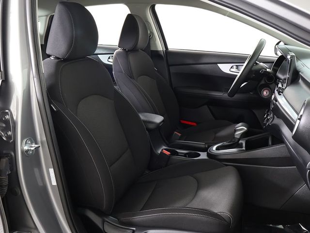 2024 Kia Forte LXS IVT - 23035728 - 27