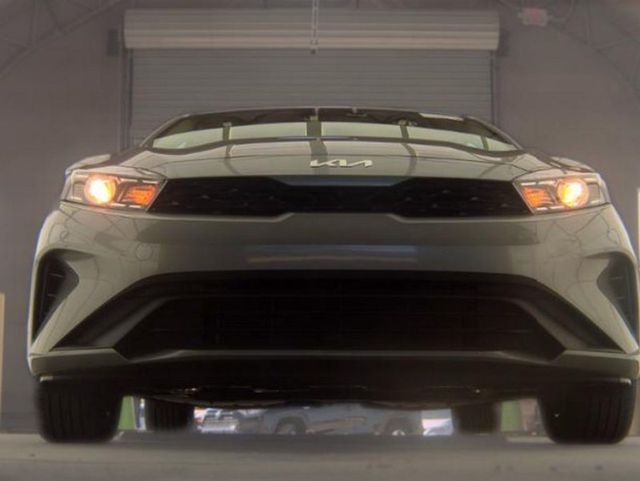 2024 Kia Forte LXS IVT - 23035728 - 3