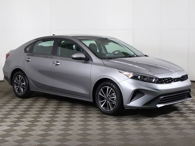 2024 Kia Forte LXS IVT - 23035728 - 47
