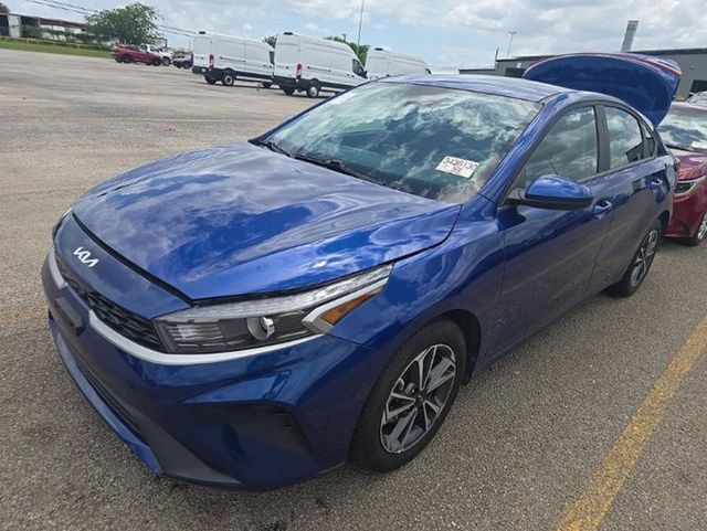 2024 Kia Forte LXS IVT - 23039596 - 1