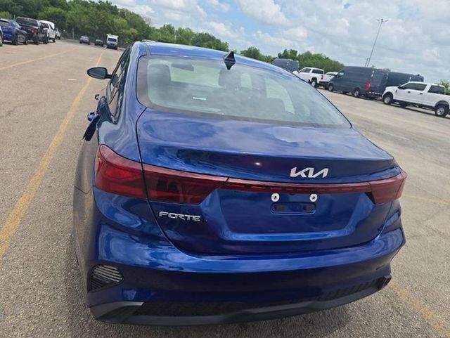 2024 Kia Forte LXS IVT - 23039596 - 2