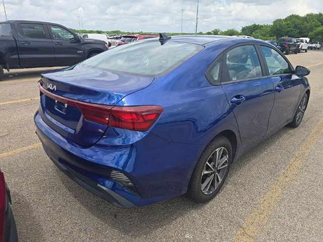 2024 Kia Forte LXS IVT - 23039596 - 3