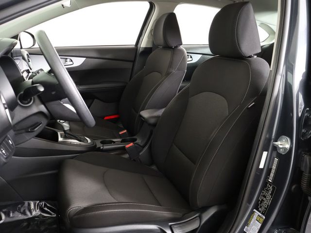 2024 Kia Forte LXS IVT - 23080653 - 25