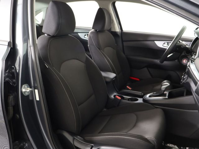 2024 Kia Forte LXS IVT - 23080653 - 26