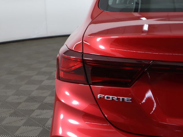 2024 Kia Forte LXS IVT - 23087696 - 13