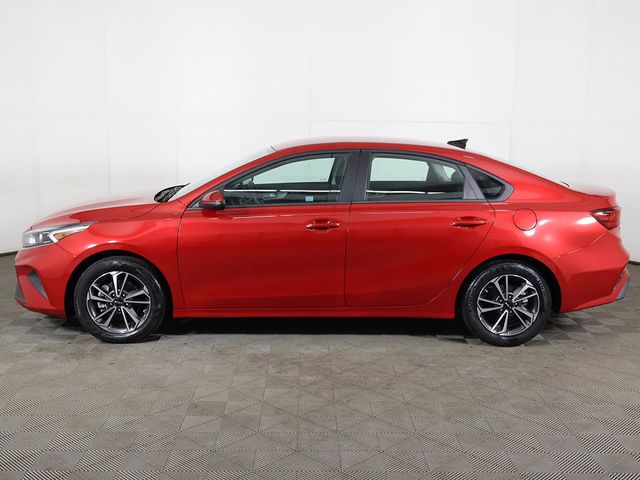 2024 Kia Forte LXS IVT - 23087696 - 15