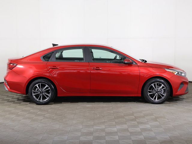 2024 Kia Forte LXS IVT - 23087696 - 16