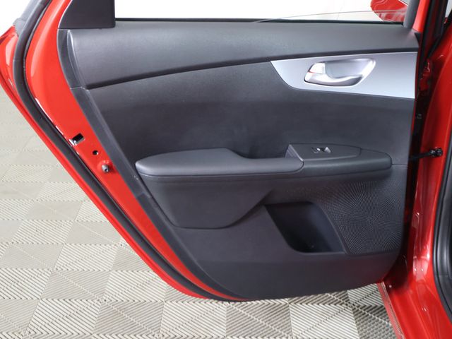 2024 Kia Forte LXS IVT - 23087696 - 22