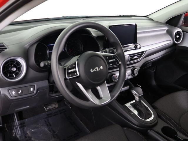 2024 Kia Forte LXS IVT - 23087696 - 24