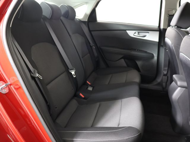 2024 Kia Forte LXS IVT - 23087696 - 31