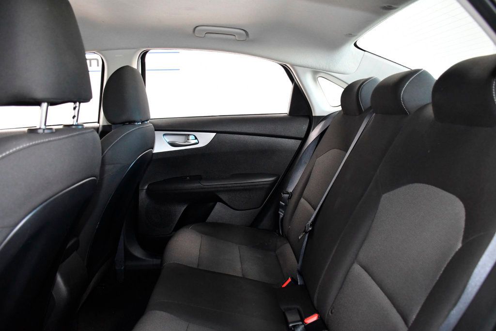 2024 Kia Forte LXS IVT - 23018203 - 9