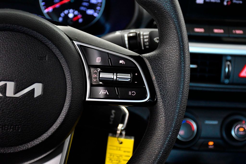 2024 Kia Forte LXS IVT - 23018203 - 21