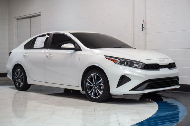2024 Kia Forte LXS IVT - 23045577 - 4