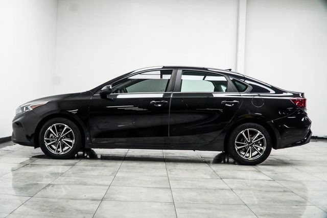 2024 Kia Forte LXS IVT - 23073277 - 9