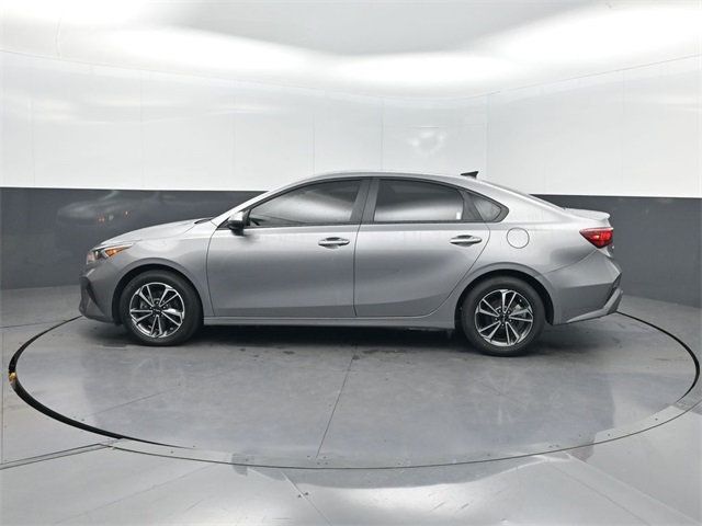 2024 Kia Forte LXS IVT - 22962203 - 1