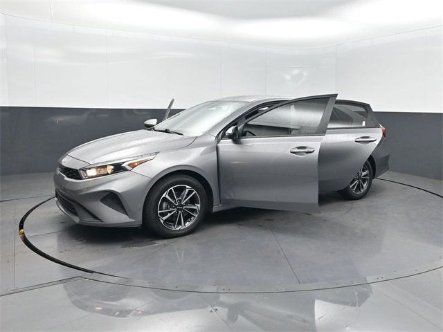 2024 Kia Forte LXS IVT - 22962203 - 34