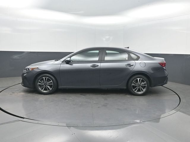 2024 Kia Forte LXS IVT - 23010481 - 1