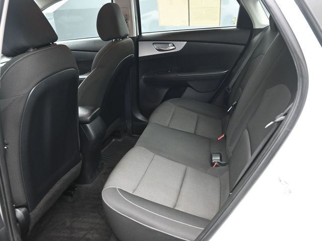 2024 Kia Forte LXS IVT - 23010867 - 13