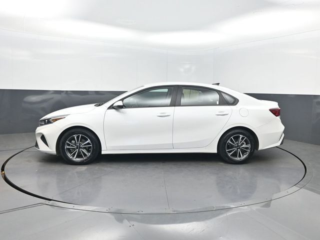 2024 Kia Forte LXS IVT - 23010867 - 1
