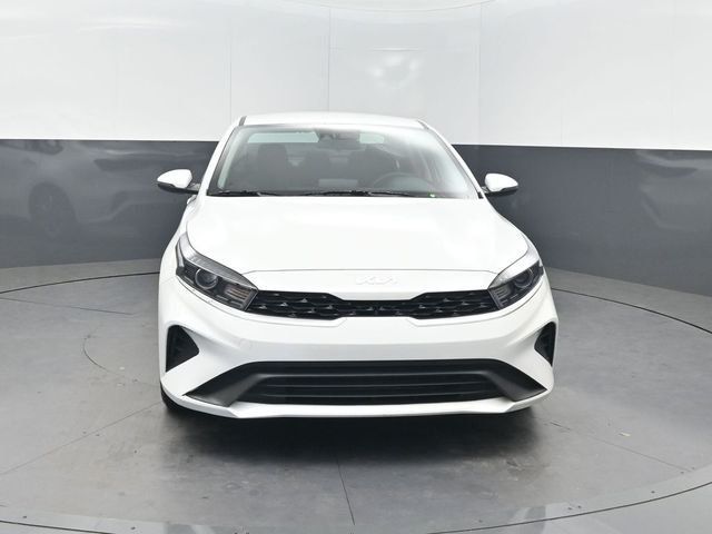 2024 Kia Forte LXS IVT - 23010867 - 32